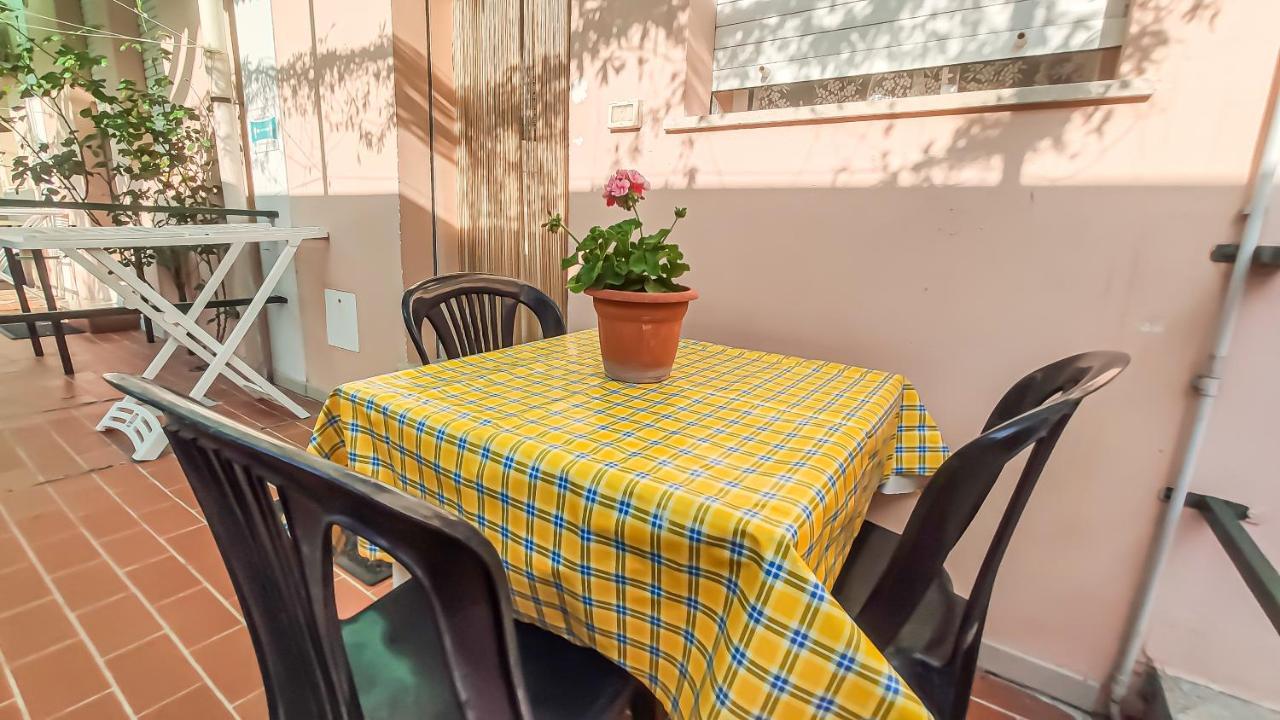 Hotel La Pineta Albenga Esterno foto