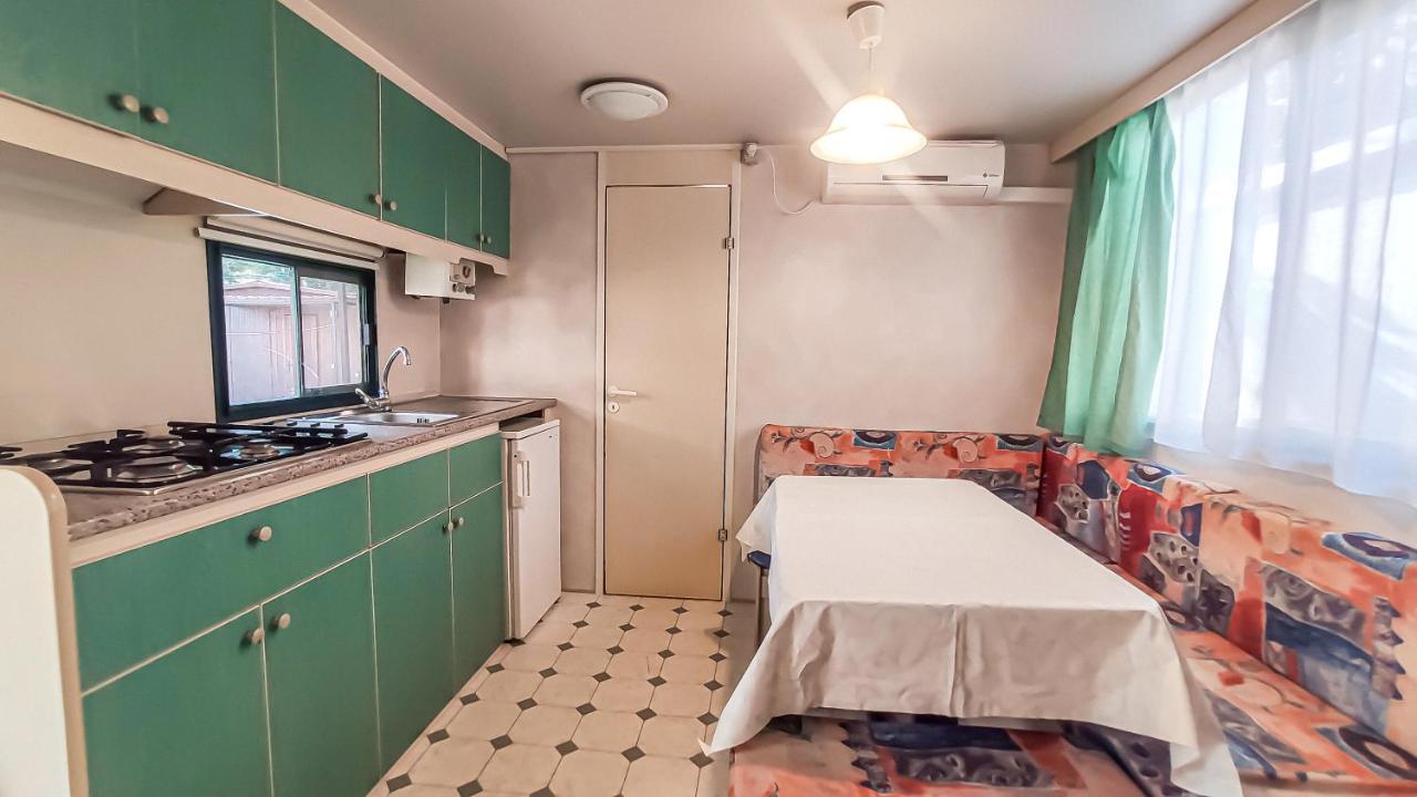 Hotel La Pineta Albenga Esterno foto