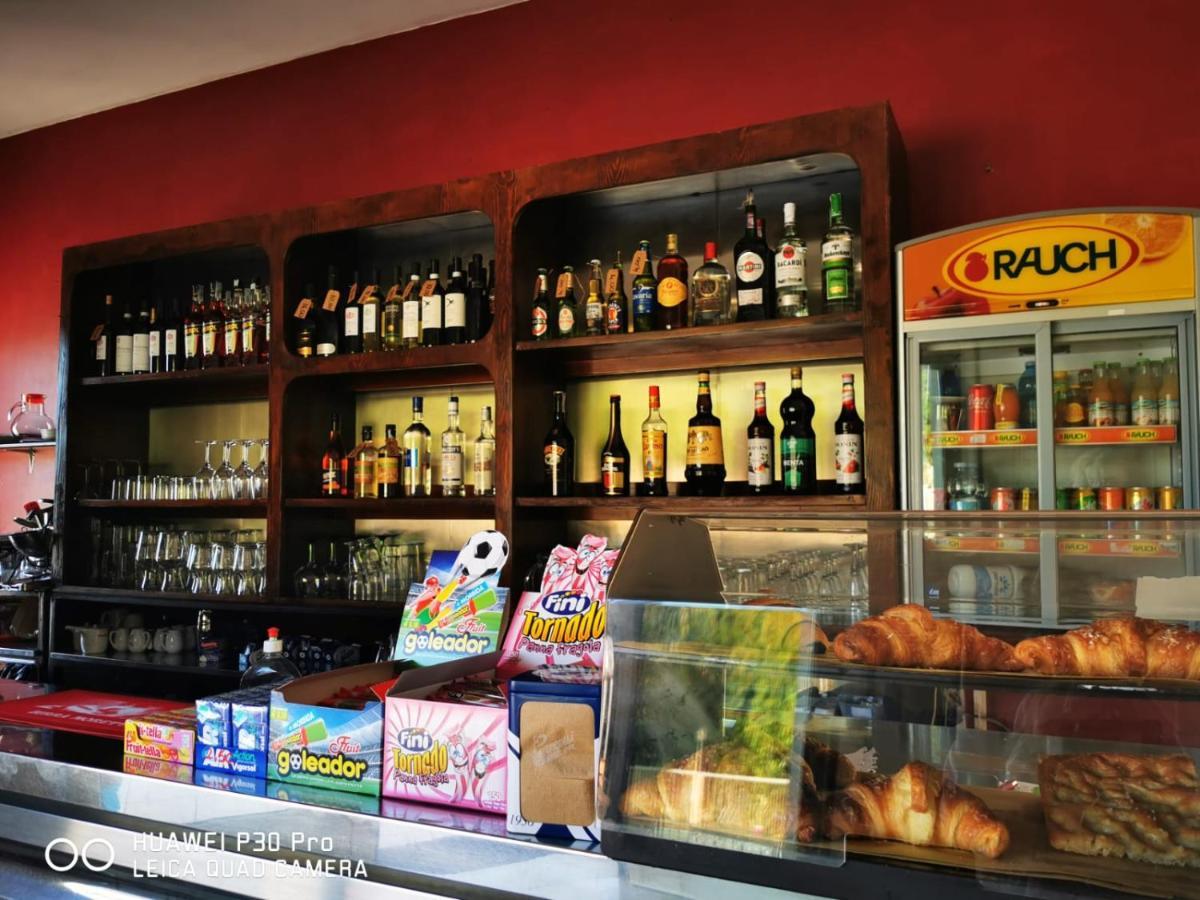 Hotel La Pineta Albenga Esterno foto