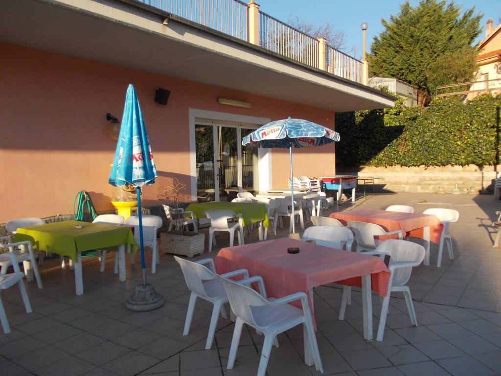 Hotel La Pineta Albenga Esterno foto