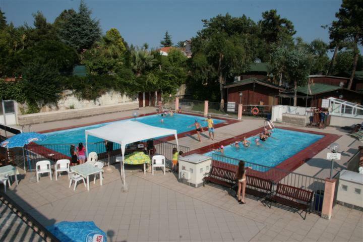 Hotel La Pineta Albenga Esterno foto