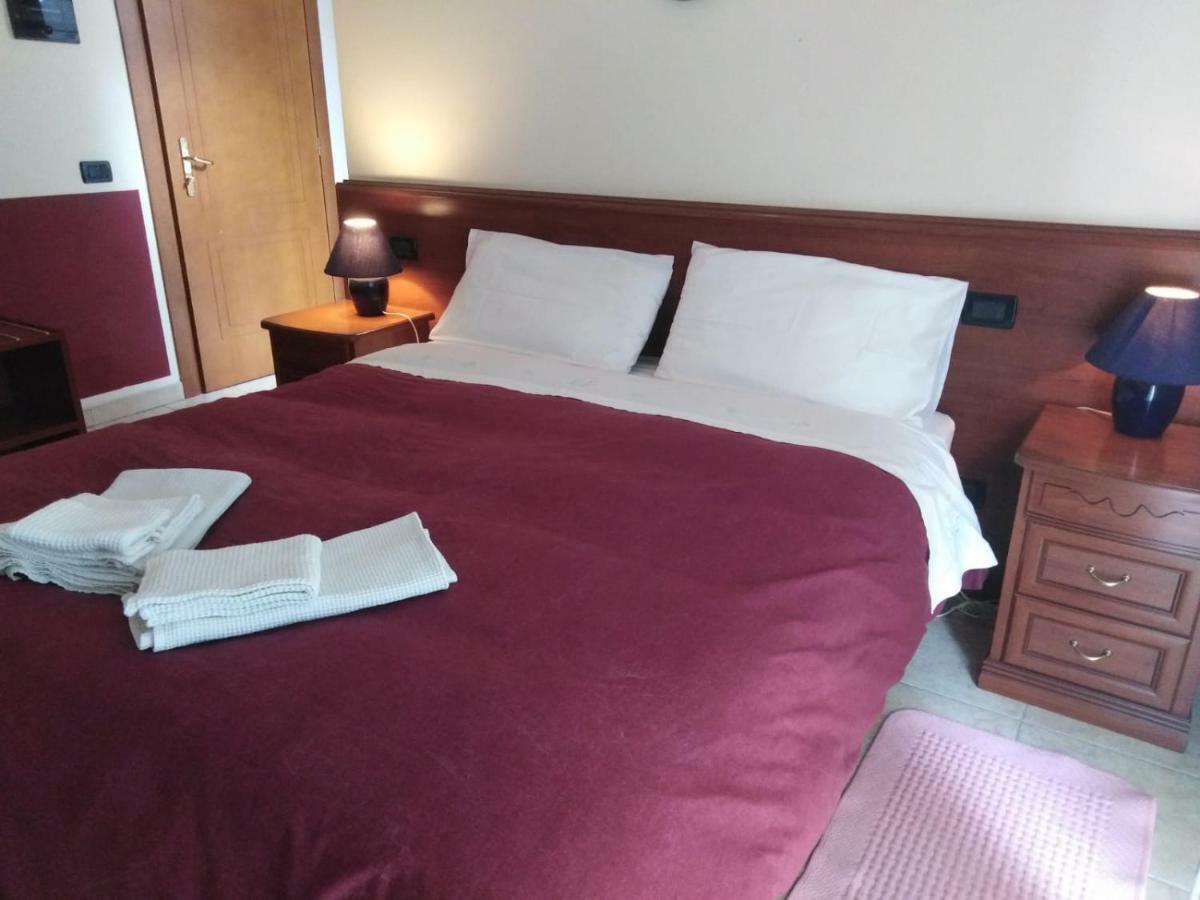 Hotel La Pineta Albenga Esterno foto